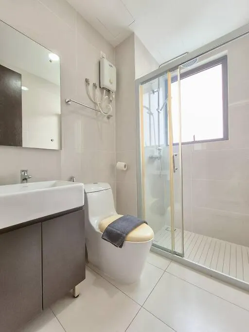 Apartment Direct Mall Access & Beach - Large Group 8 Pax Johor Bahru Malaysia